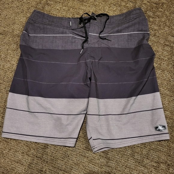 O'Neill Other - Mens Oneill board shorts size 32